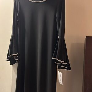 Elegant Black Flared Sleeve Dress